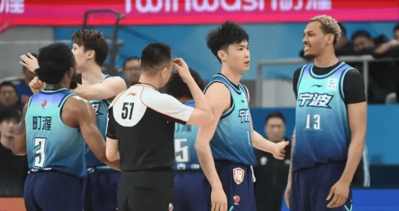 yl23455永利注册登录-媒体人：场均4.9分，贝兹利的重要性完全不能和辛普森相比